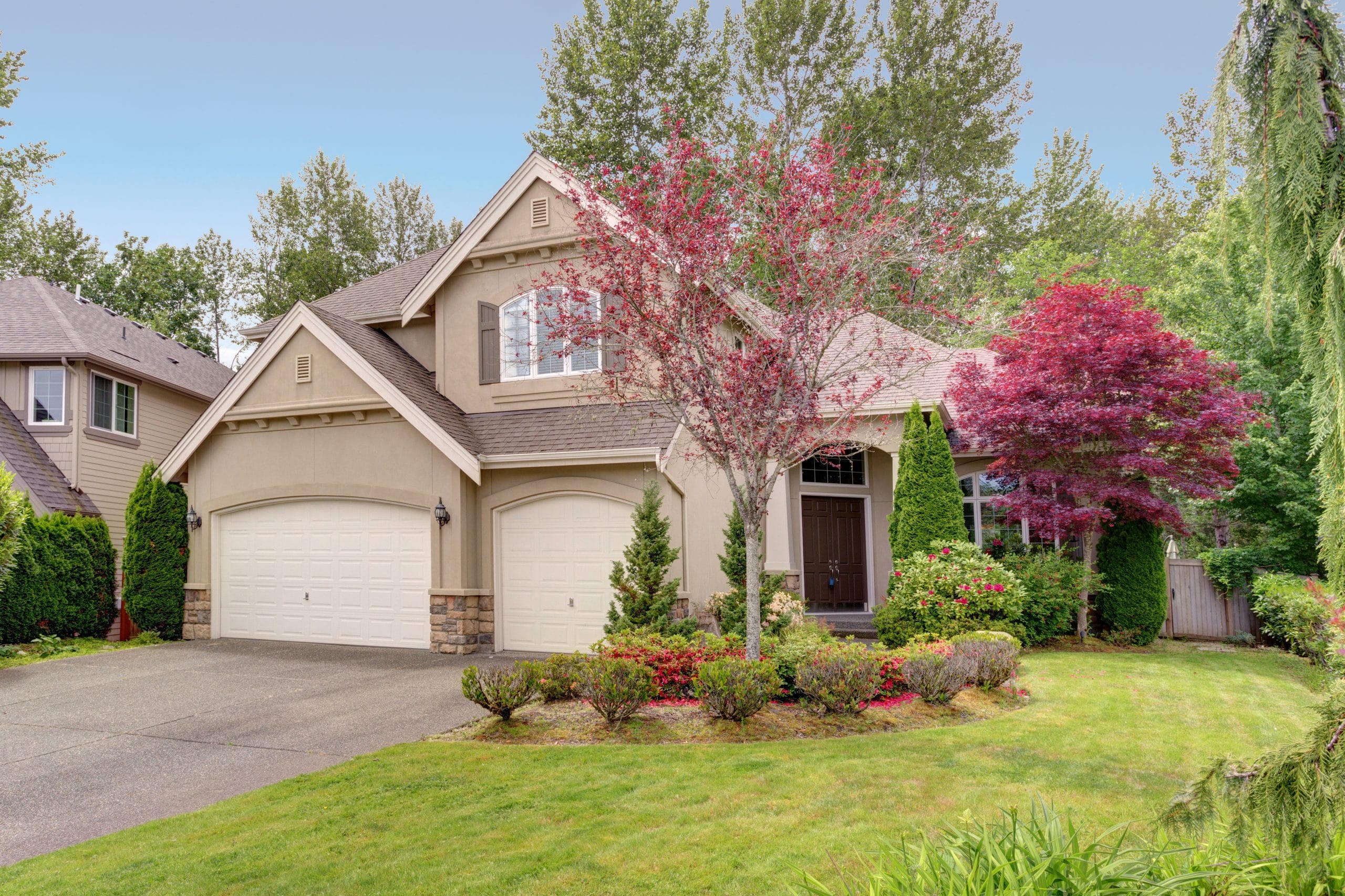 Elevate Your Home’s Curb Appeal with Expert Exterior Painting Tips!