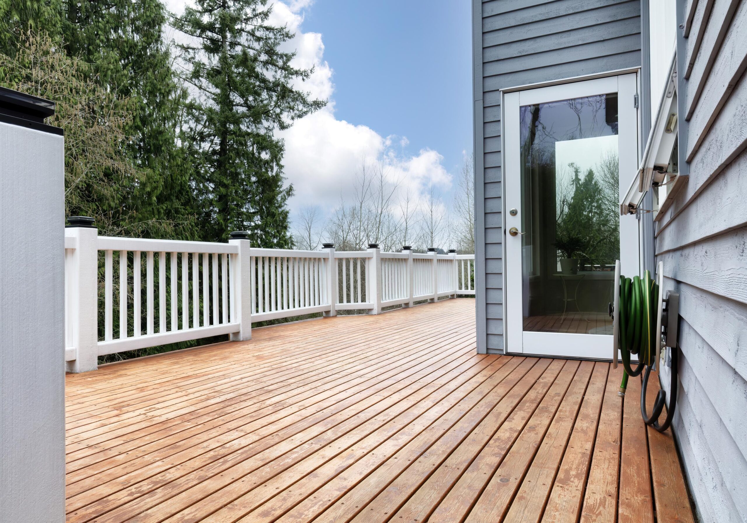 Bring Your Deck Back to Life: The Benefits of Painting & Restoration for Outdoor Living in Delaware